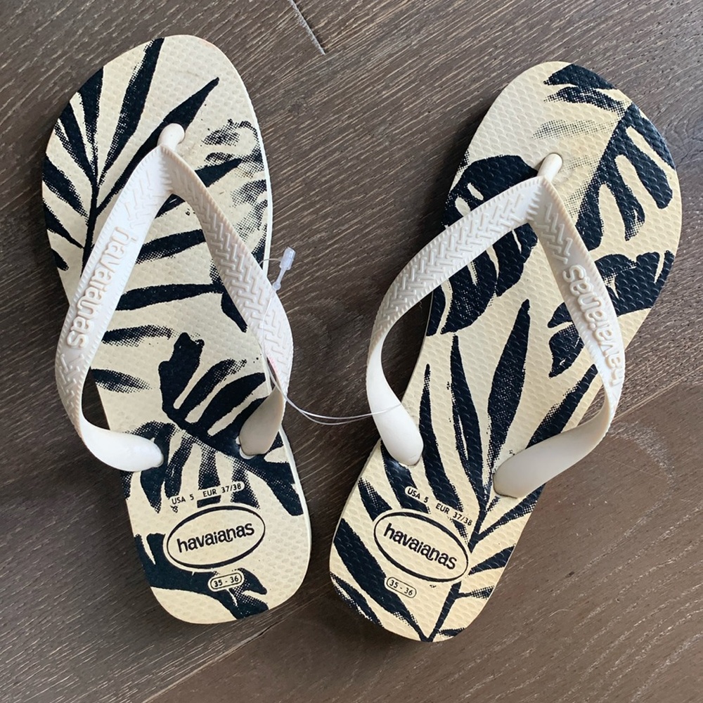 Havaianas Tropical Print Flip Flops 🌴 — Size 5 / EU 37/38 — Brand New!